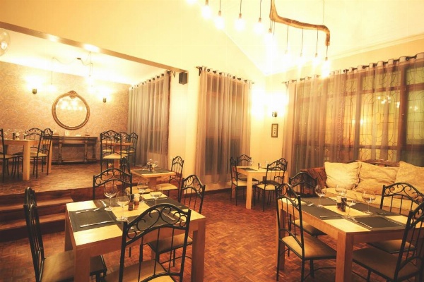 Boulevard Inn Mt Meru image 18